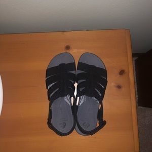 Clarks Cloudsteppers Arla Shaylie NIB 8 Velcro